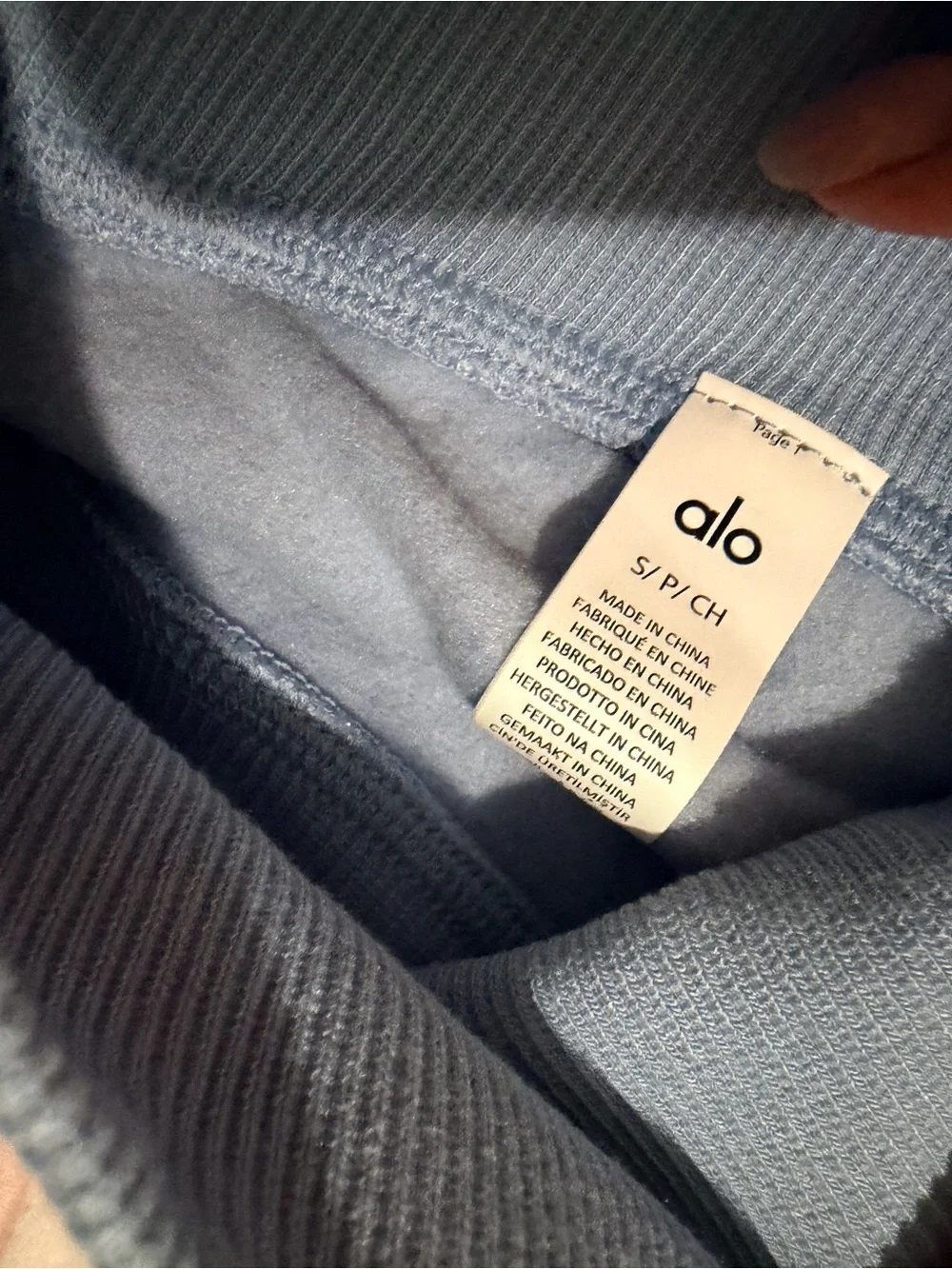 ALO Yoga celestial blue
